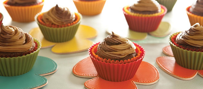 Marbled Chocolate Peanut Butter Icing Cupcake